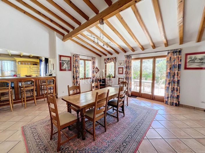 Image No.8-4 Bed House for sale