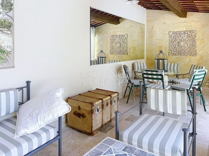 Image No.16-6 Bed House for sale