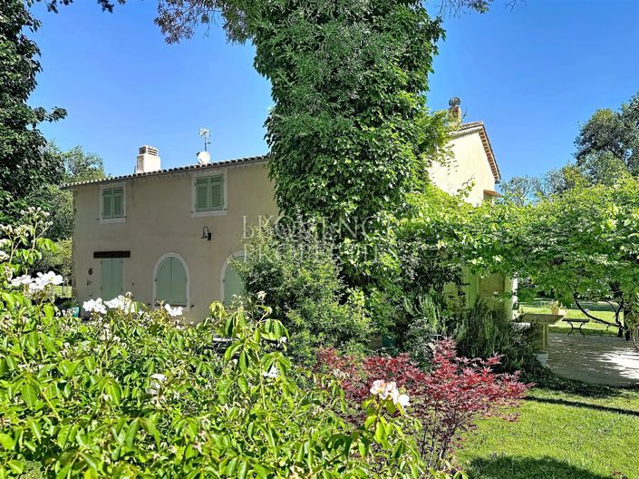 Image No.2-6 Bed House for sale