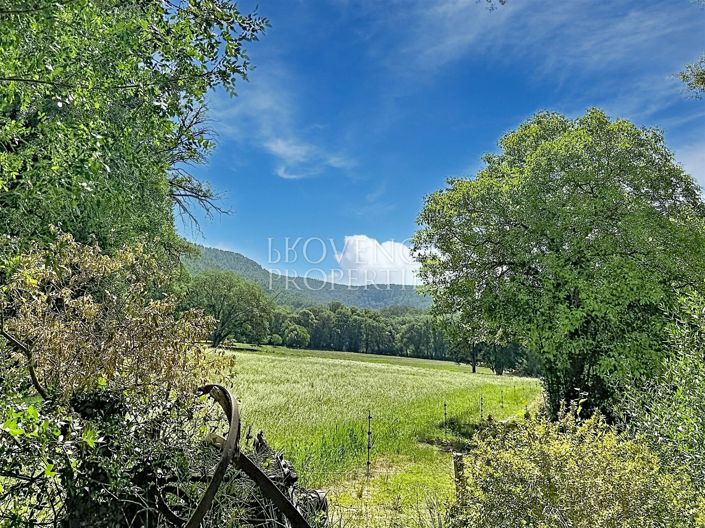 Image No.21-6 Bed House for sale