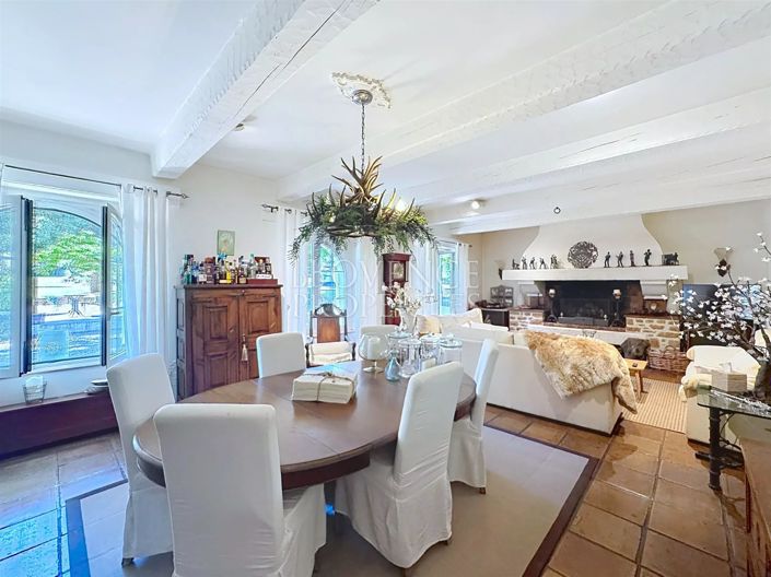 Image No.38-6 Bed House for sale