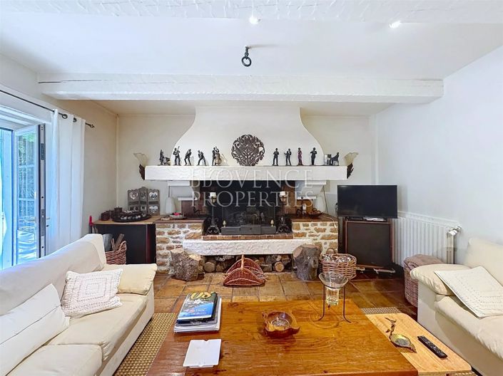 Image No.42-6 Bed House for sale