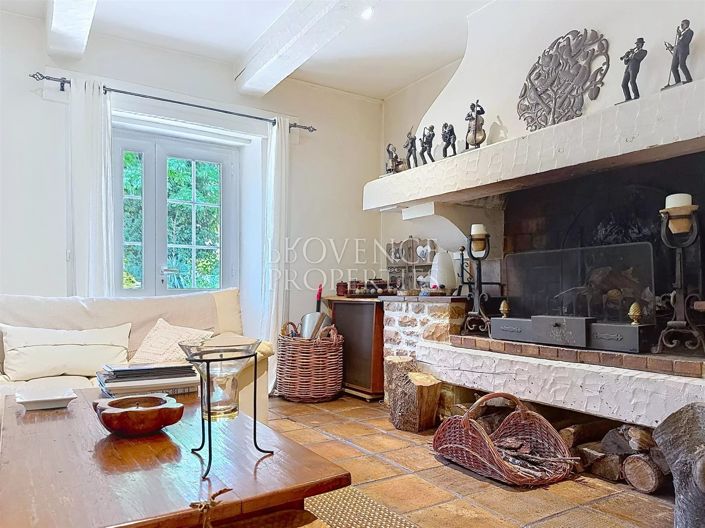 Image No.43-6 Bed House for sale