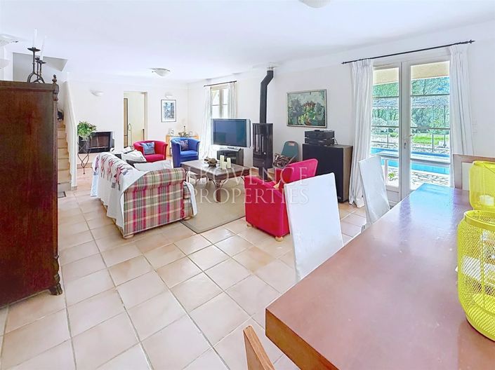 Image No.59-6 Bed House for sale