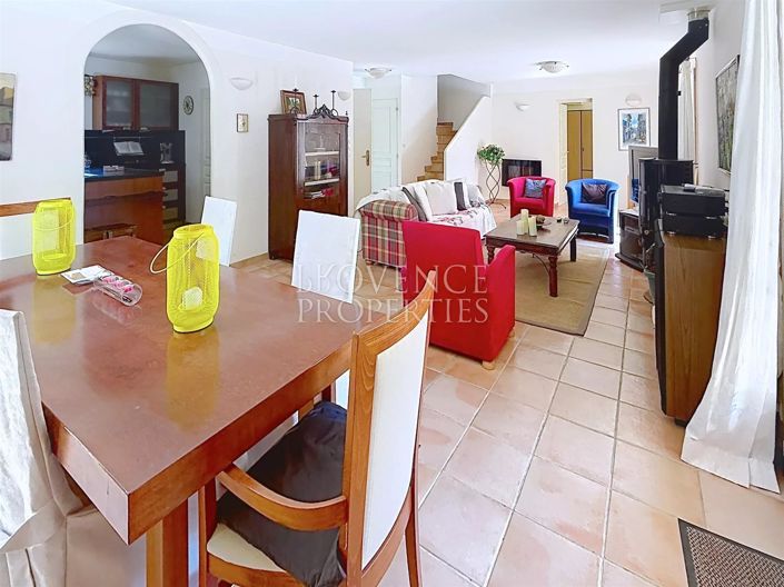 Image No.60-6 Bed House for sale