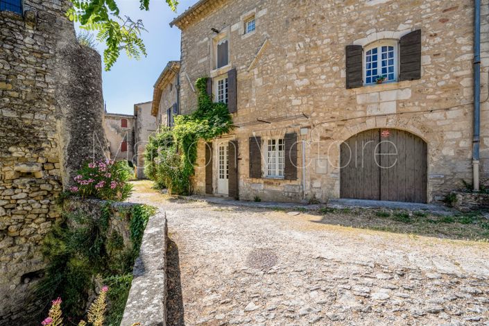 Image No.2-3 Bed House for sale