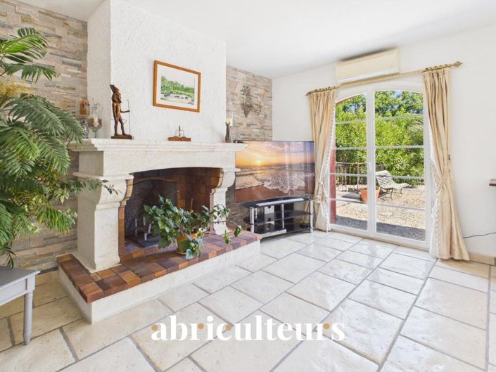Image No.4-4 Bed House for sale