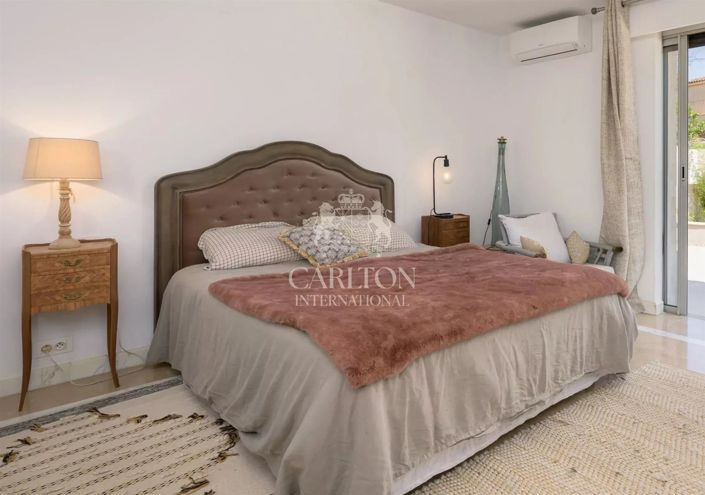 Image No.12-4 Bed House for sale