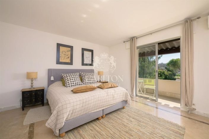 Image No.7-4 Bed House for sale
