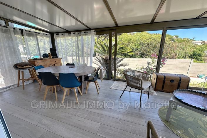 Image No.4-4 Bed House for sale