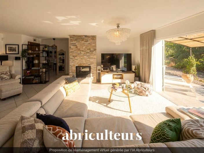 Image No.6-8 Bed House for sale