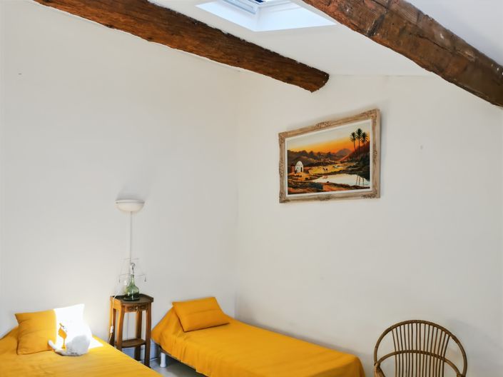 Image No.5-2 Bed House for sale