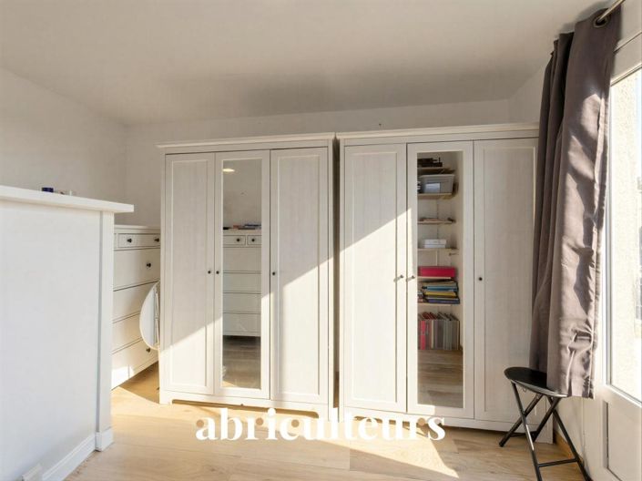 Image No.13-4 Bed House for sale