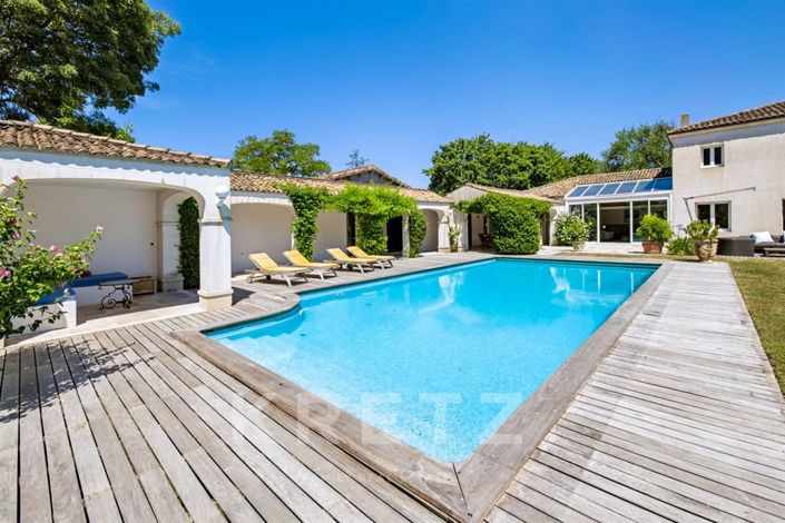 Image No.4-6 Bed House for sale