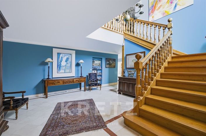 Image No.5-6 Bed House for sale
