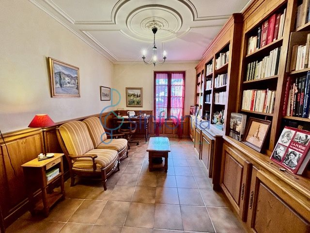Image No.10-4 Bed House for sale
