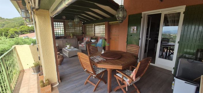 Image No.3-5 Bed House for sale