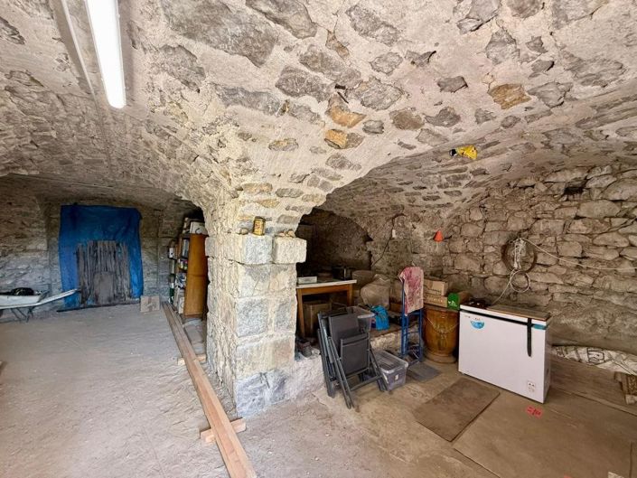 Image No.13-2 Bed House for sale