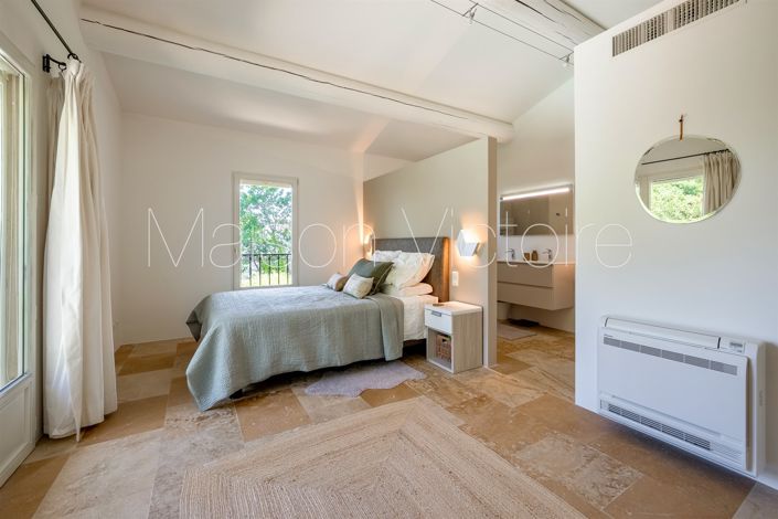 Image No.22-5 Bed House for sale