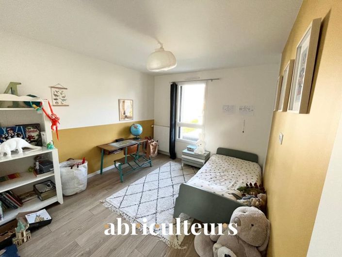 Image No.7-4 Bed House for sale