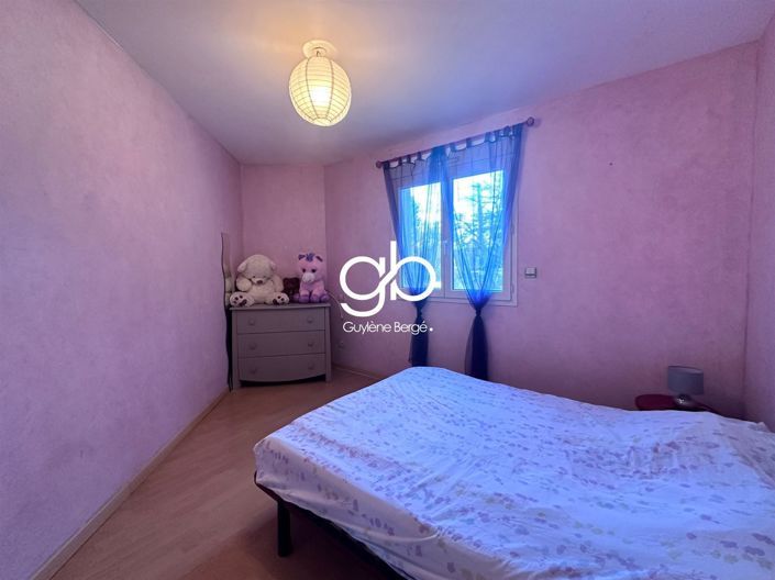 Image No.11-5 Bed House for sale