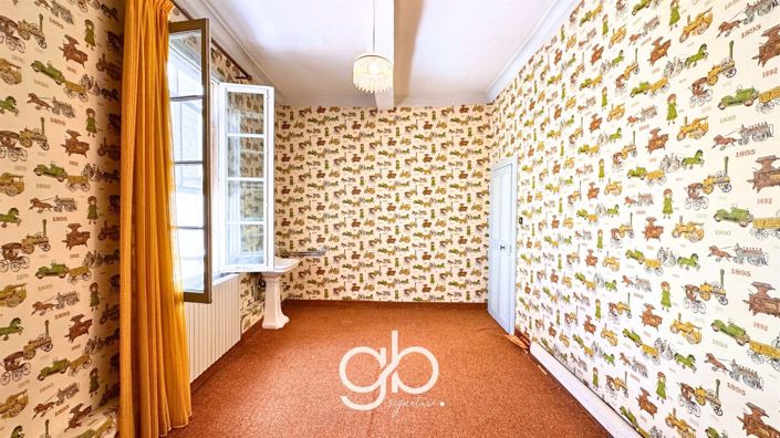Image No.19-6 Bed House for sale