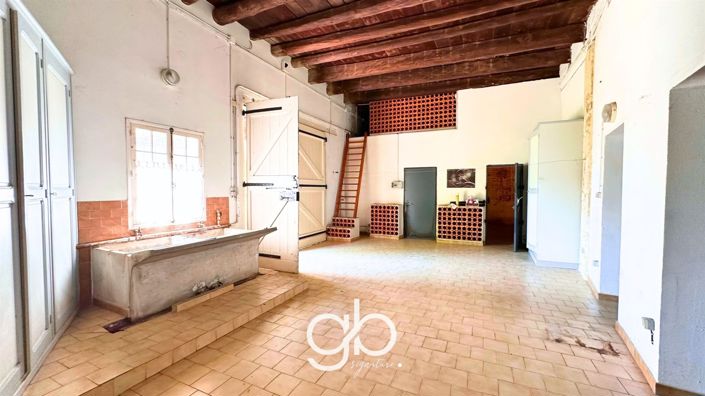 Image No.22-6 Bed House for sale