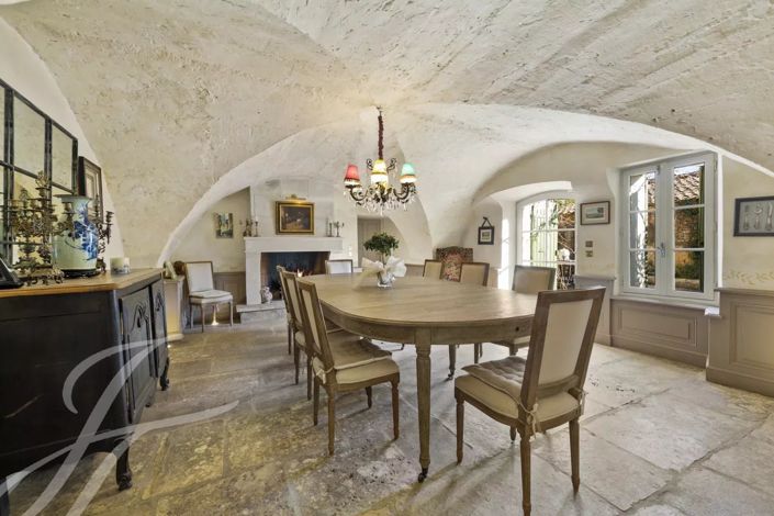 Image No.4-6 Bed House for sale