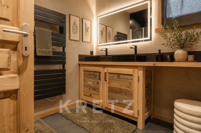 Image No.21-4 Bed House for sale