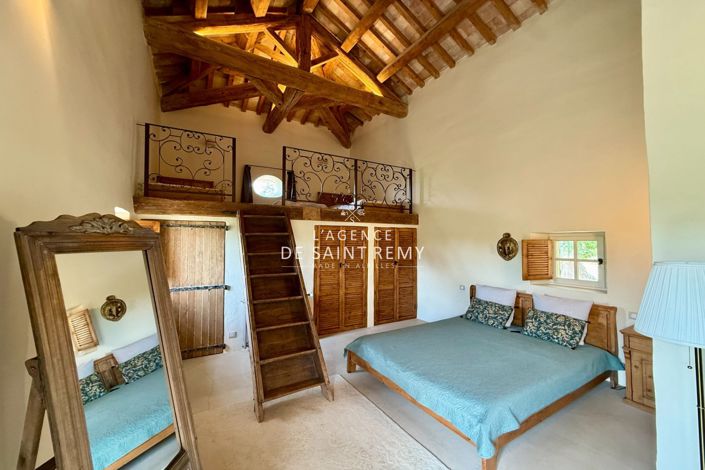 Image No.7-4 Bed House for sale