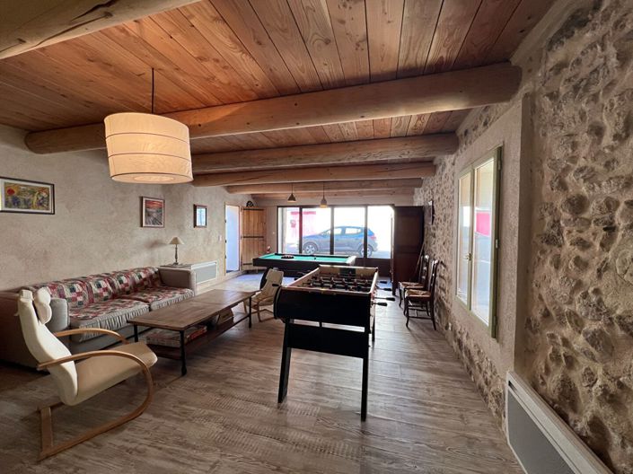 Image No.17-12 Bed House for sale