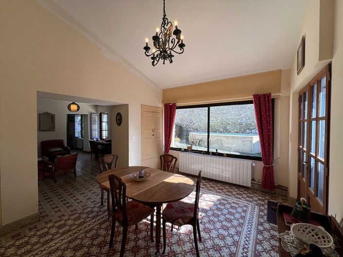 Image No.6-12 Bed House for sale