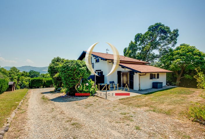 Image No.3-4 Bed House for sale