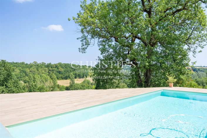Image No.2-5 Bed House for sale