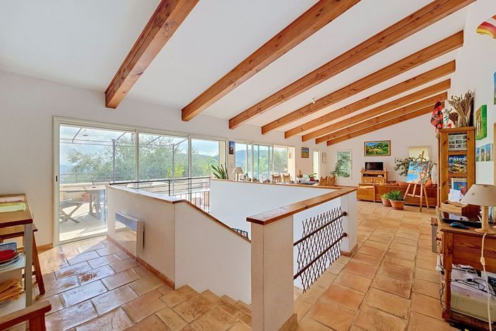 Image No.18-4 Bed House for sale