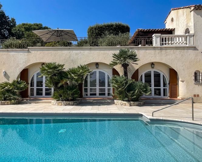 Image No.20-5 Bed House for sale