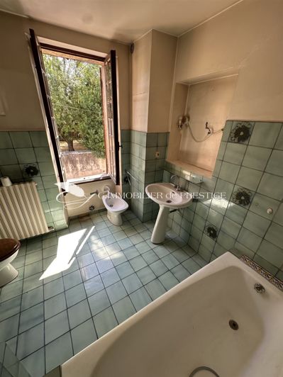 Image No.14-3 Bed House for sale