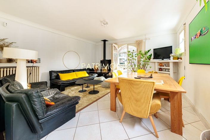 Image No.4-4 Bed House for sale