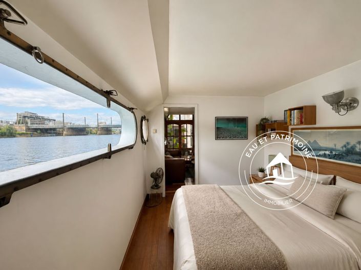 Image No.8-4 Bed House for sale