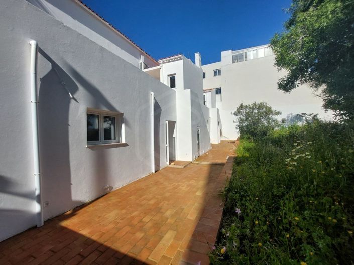 Image No.13-4 Bed House for sale