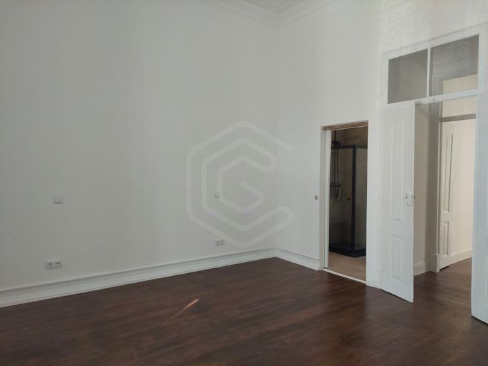 Image No.22-4 Bed House for sale