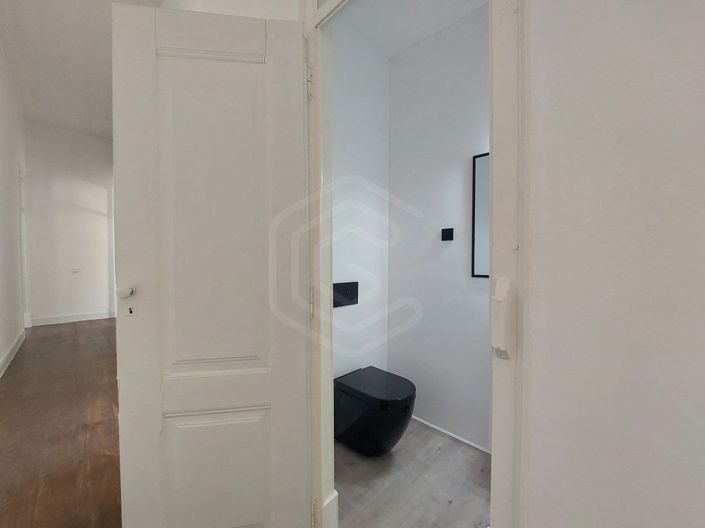Image No.30-4 Bed House for sale