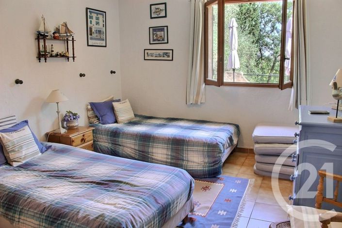 Image No.13-5 Bed House for sale