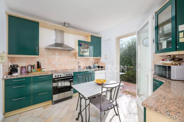 Image No.12-3 Bed House for sale
