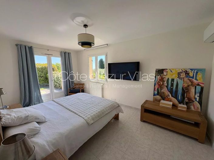 Image No.10-4 Bed House for sale