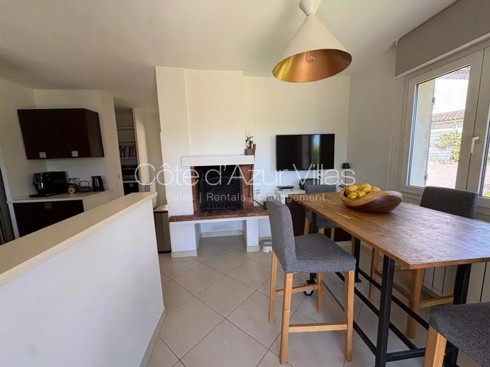 Image No.5-4 Bed House for sale
