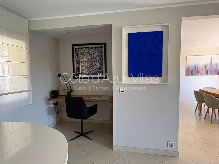 Image No.9-4 Bed House for sale