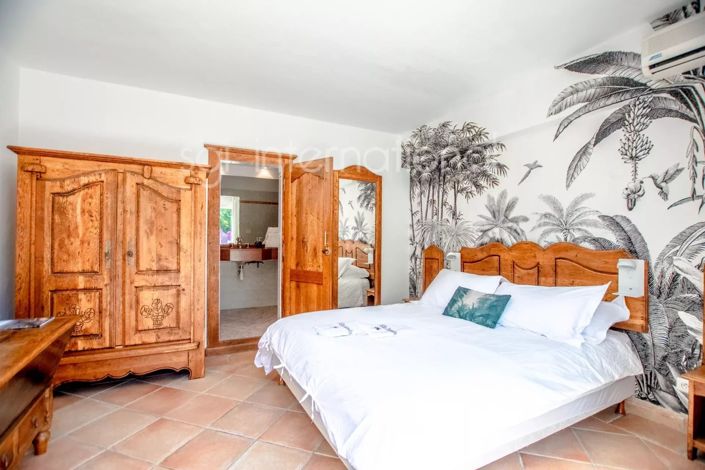 Image No.13-10 Bed House for sale
