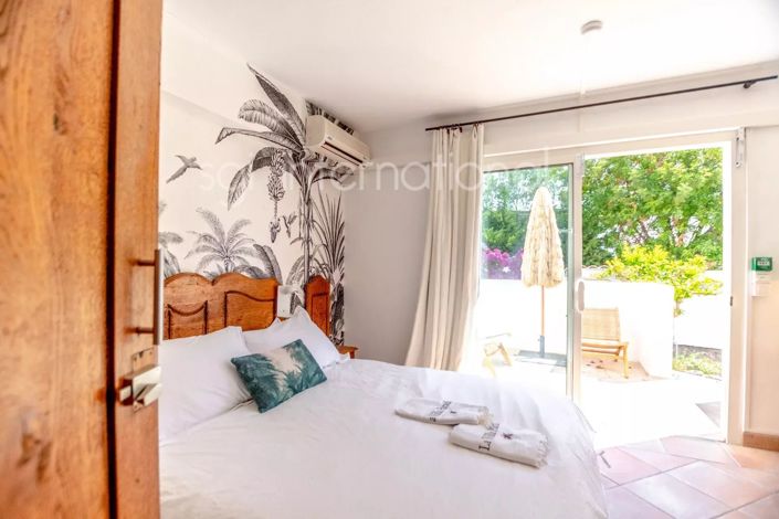 Image No.14-10 Bed House for sale
