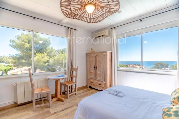 Image No.15-10 Bed House for sale